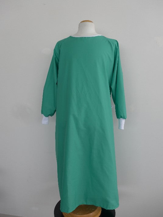 poly/cotton isolation gown